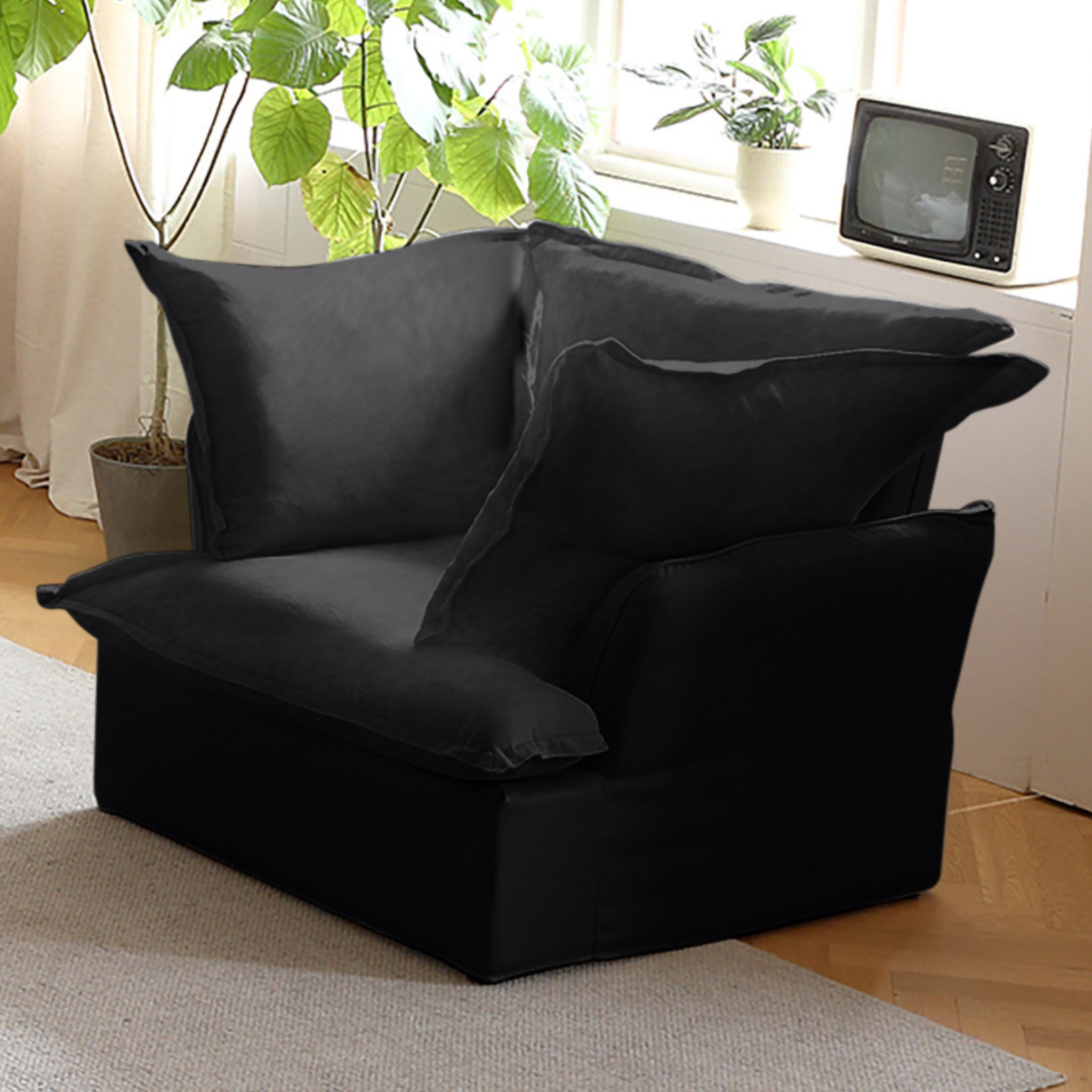 Modular Luxe Armchair in Black