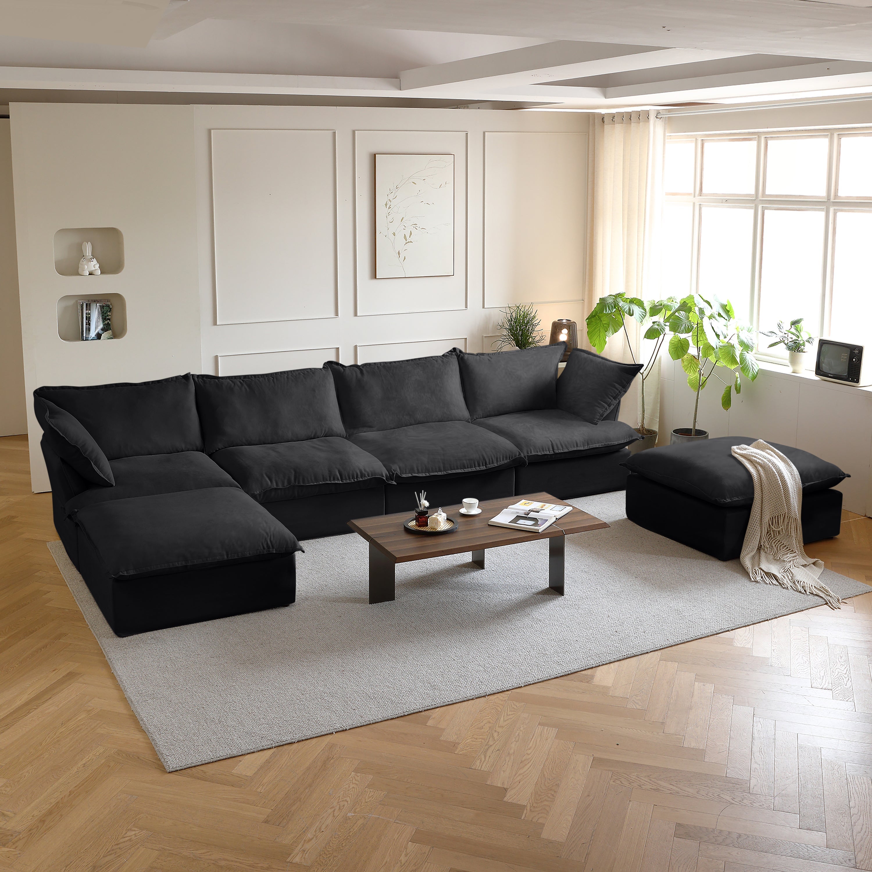 Modular Luxe 4-Seater U-Sectional in Black — Nationwide