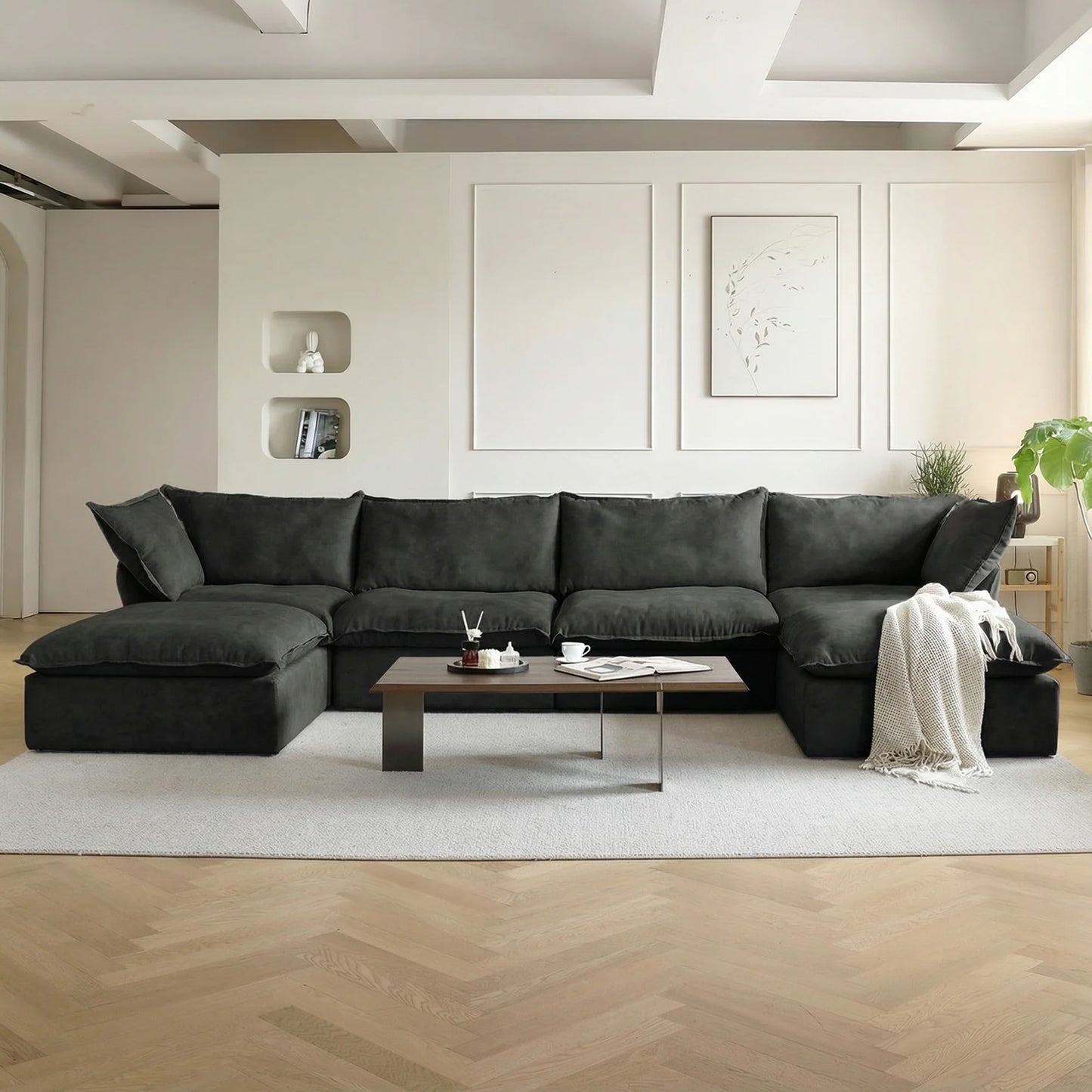 Modular Luxe 4-Seater U-Sectional in Black
